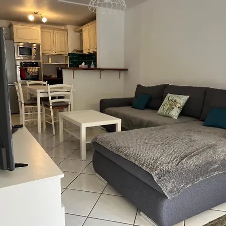 T3 2 Chambres. * Agde